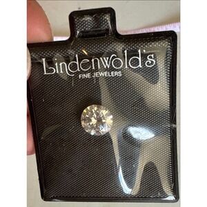 Loose Diamond Round Cut Lindenwold's Fine Jewelers Gemstone Sparkly Elegant